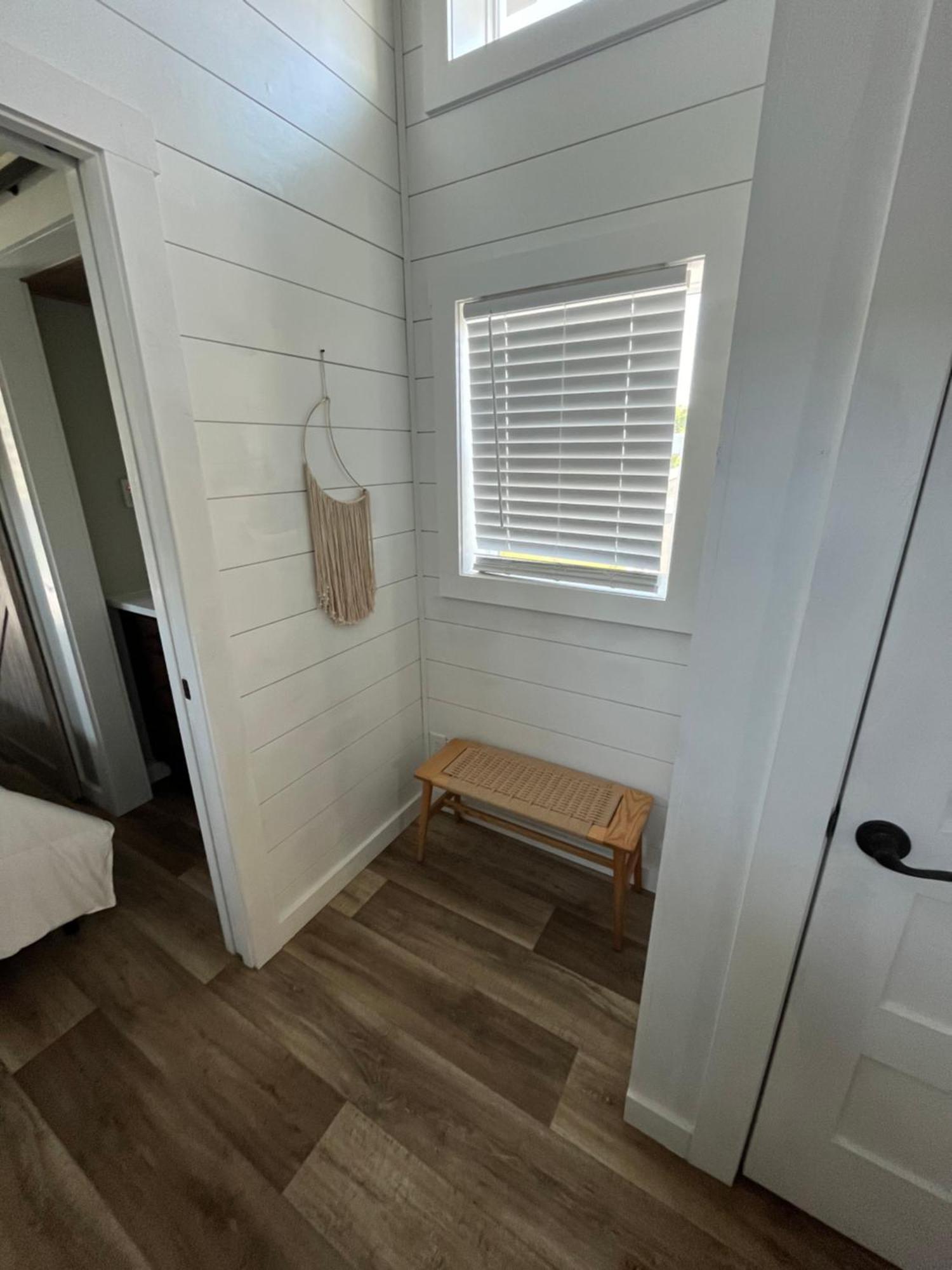 Luxury Riverfront Tiny House- Amazing Views- #111 Strawberry Plains ภายนอก รูปภาพ